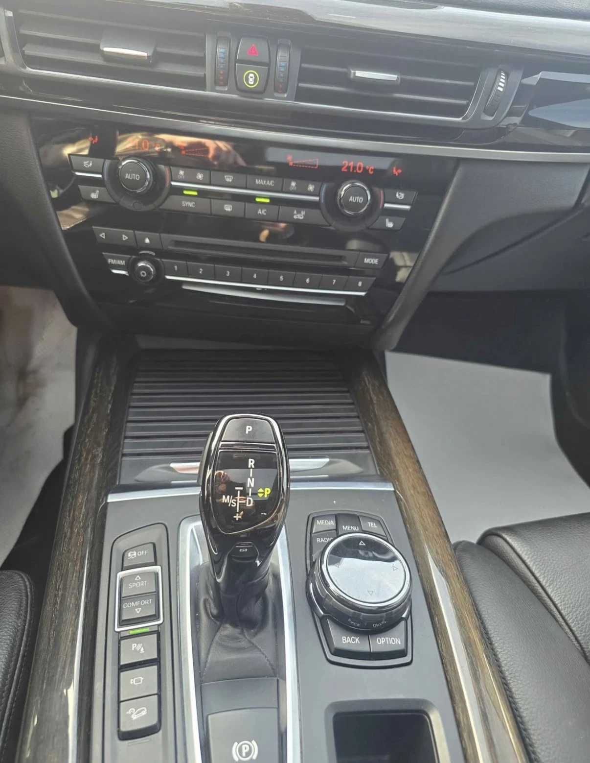 BMW X5 35I * M ПАКЕТ * HEAD UP * H&K * БЕЗ ИНЦИДЕНТИ * , снимка 8 - Автомобили и джипове - 54682525