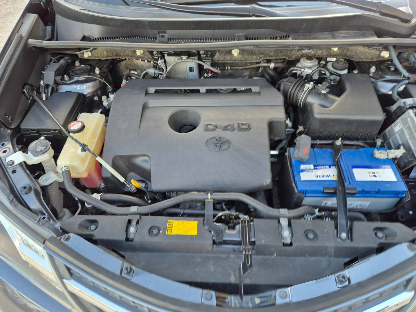 Toyota Rav4 2.2 D4D 150КС FULL ITALY, снимка 14 - Автомобили и джипове - 54962343