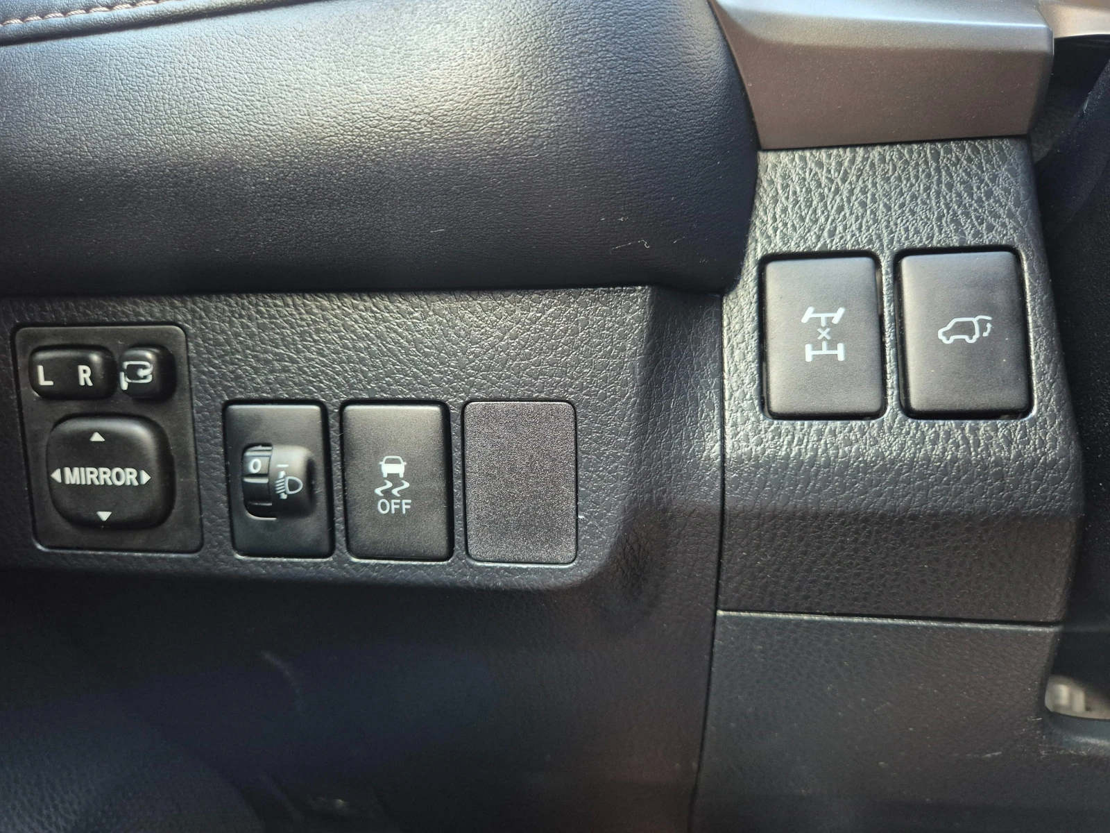 Toyota Rav4 2.2 D4D 150КС FULL ITALY, снимка 15 - Автомобили и джипове - 54962343