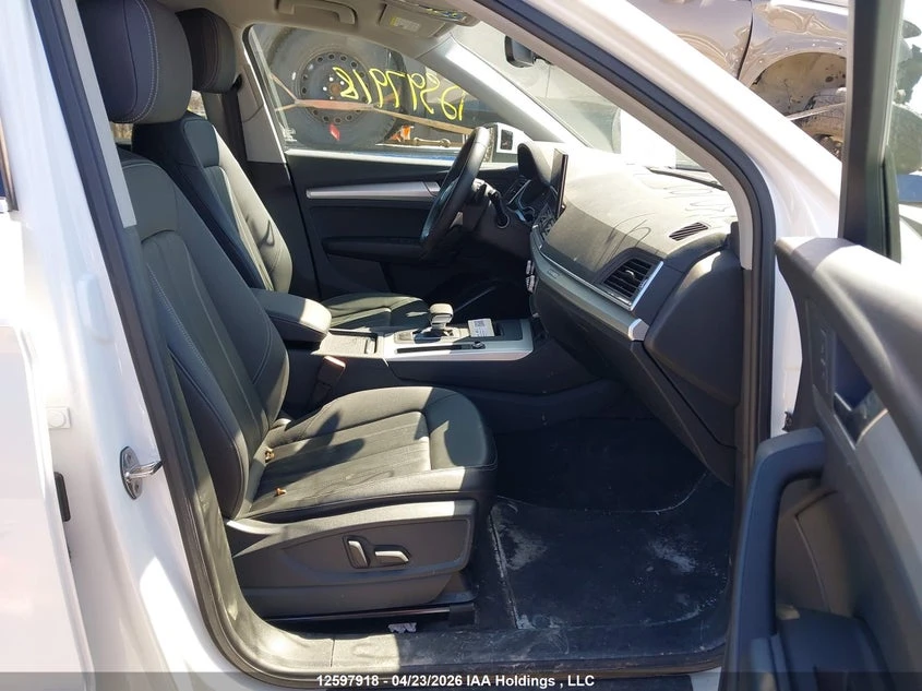 Audi Q5 2.0l, снимка 5 - Автомобили и джипове - 55041300