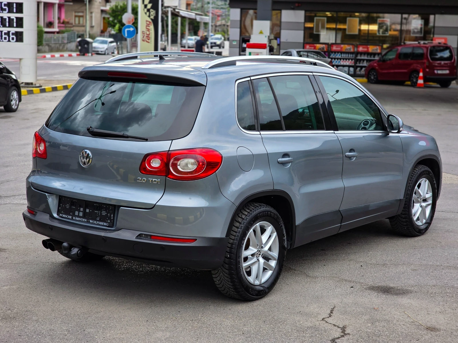 VW Tiguan 2.0TDI 140hp * 4Motion* , снимка 5 - Автомобили и джипове - 55126238