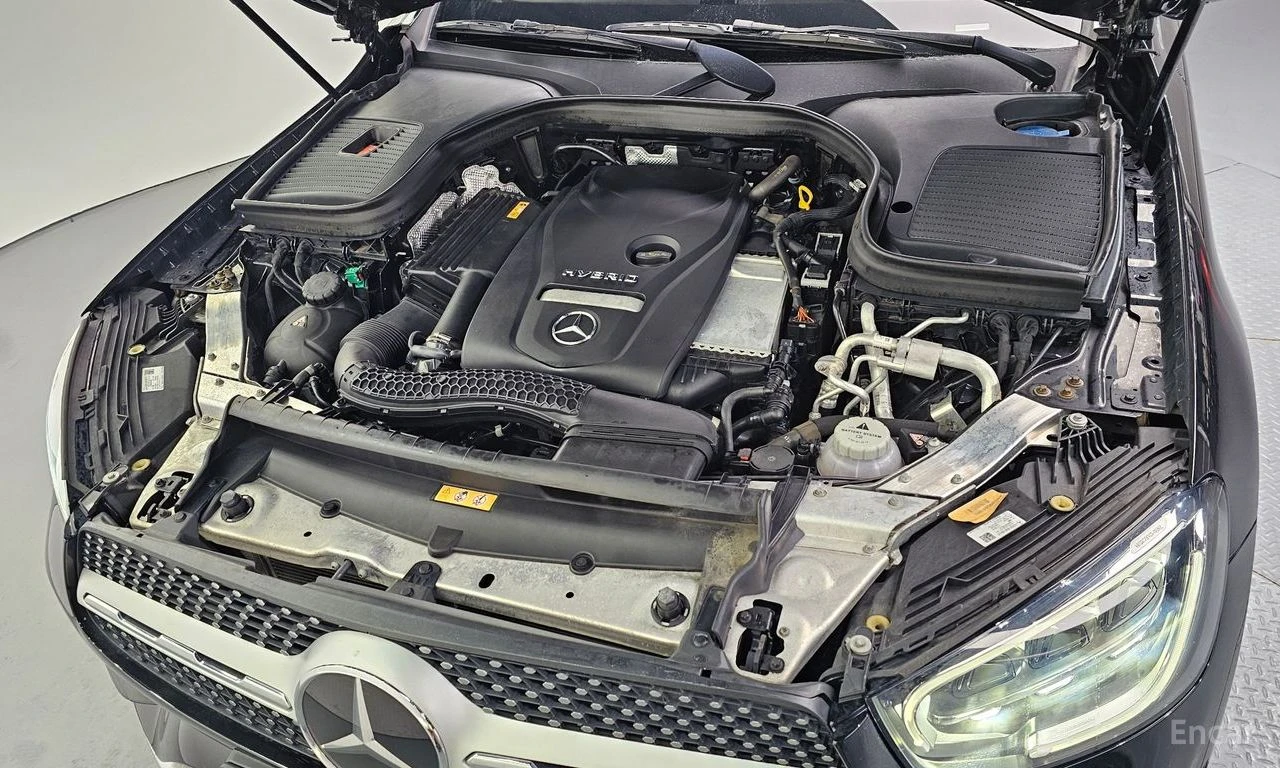 Mercedes-Benz GLC 300 AMG* LINE* HYBRID* COUPE* ДИСТРОНИК* ХЕДЪП* , снимка 17 - Автомобили и джипове - 55342206