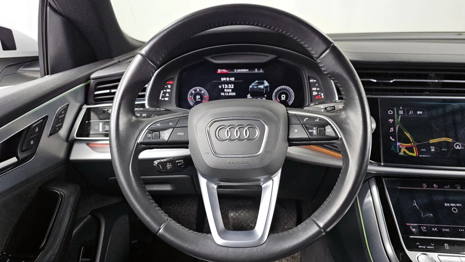 Audi Q8 3.0 45TDI Quattro, FULL, снимка 12 - Автомобили и джипове - 55459069