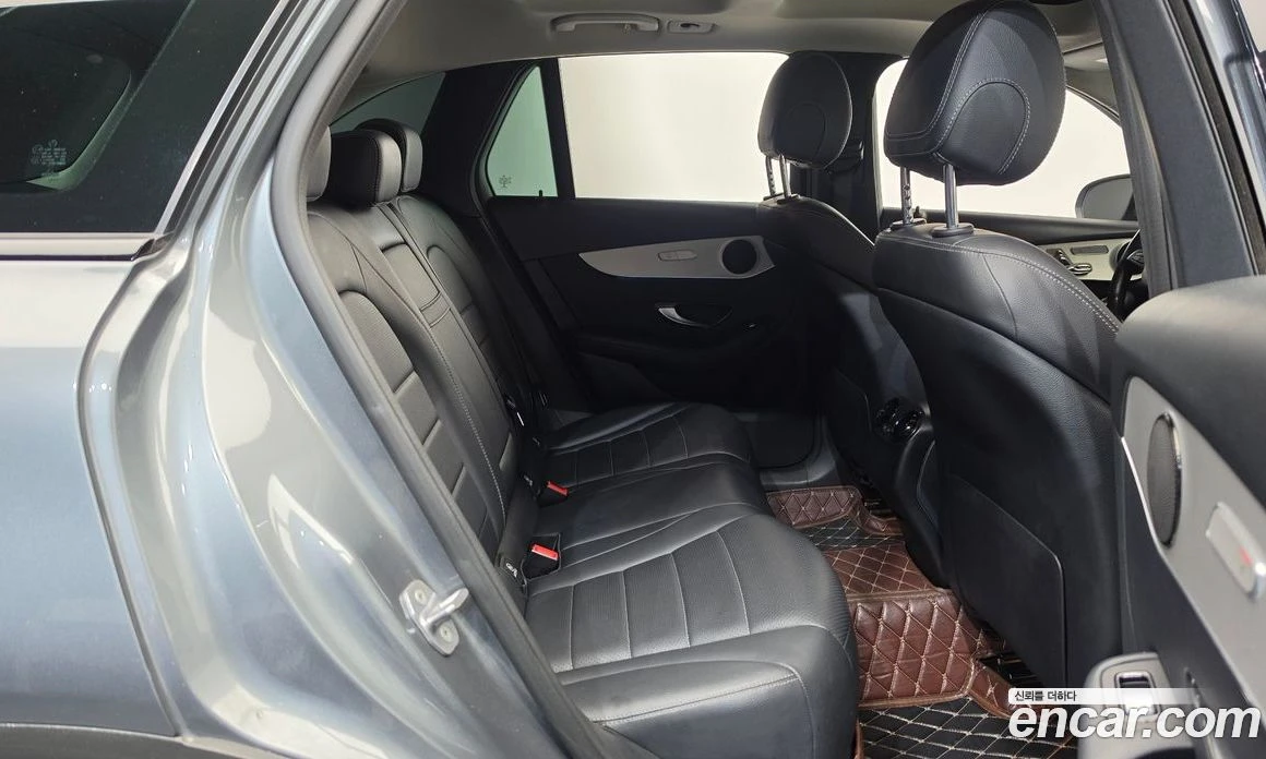 Mercedes-Benz GLC GLC350e 4MATIC Premium, снимка 12 - Автомобили и джипове - 56117350