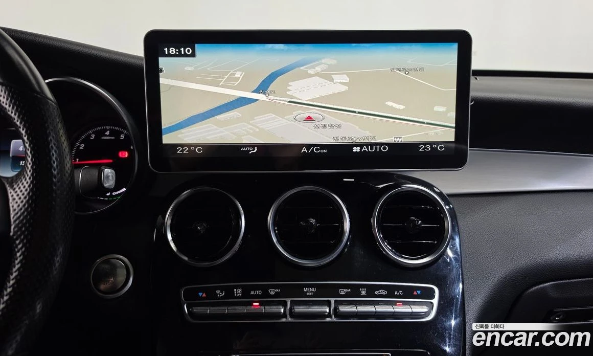 Mercedes-Benz GLC GLC350e 4MATIC Premium, снимка 14 - Автомобили и джипове - 56117350