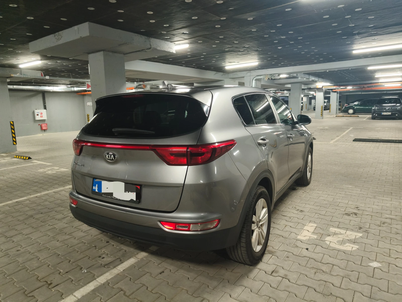 Kia Sportage, снимка 6 - Автомобили и джипове - 56153510