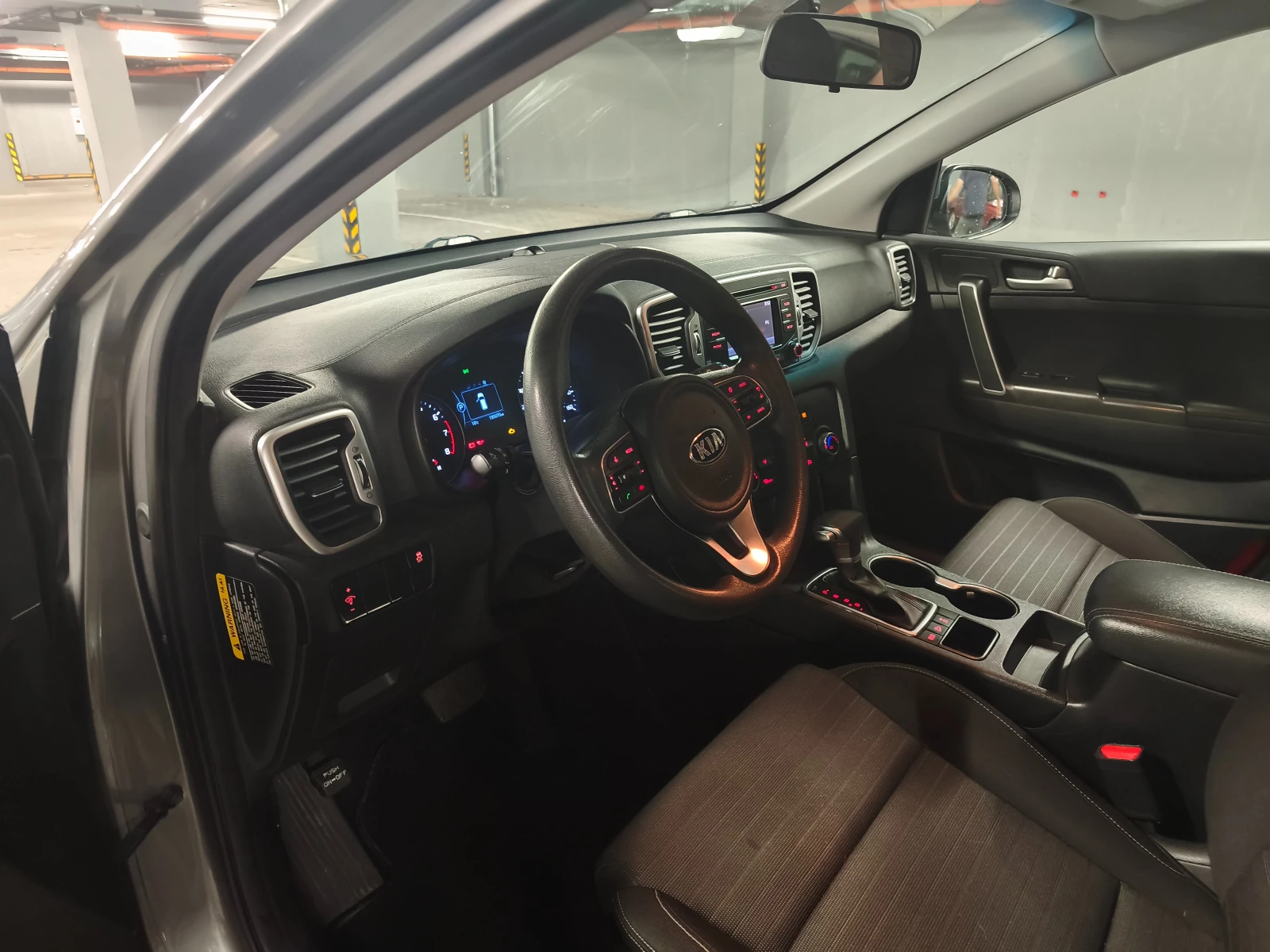 Kia Sportage, снимка 10 - Автомобили и джипове - 56153510