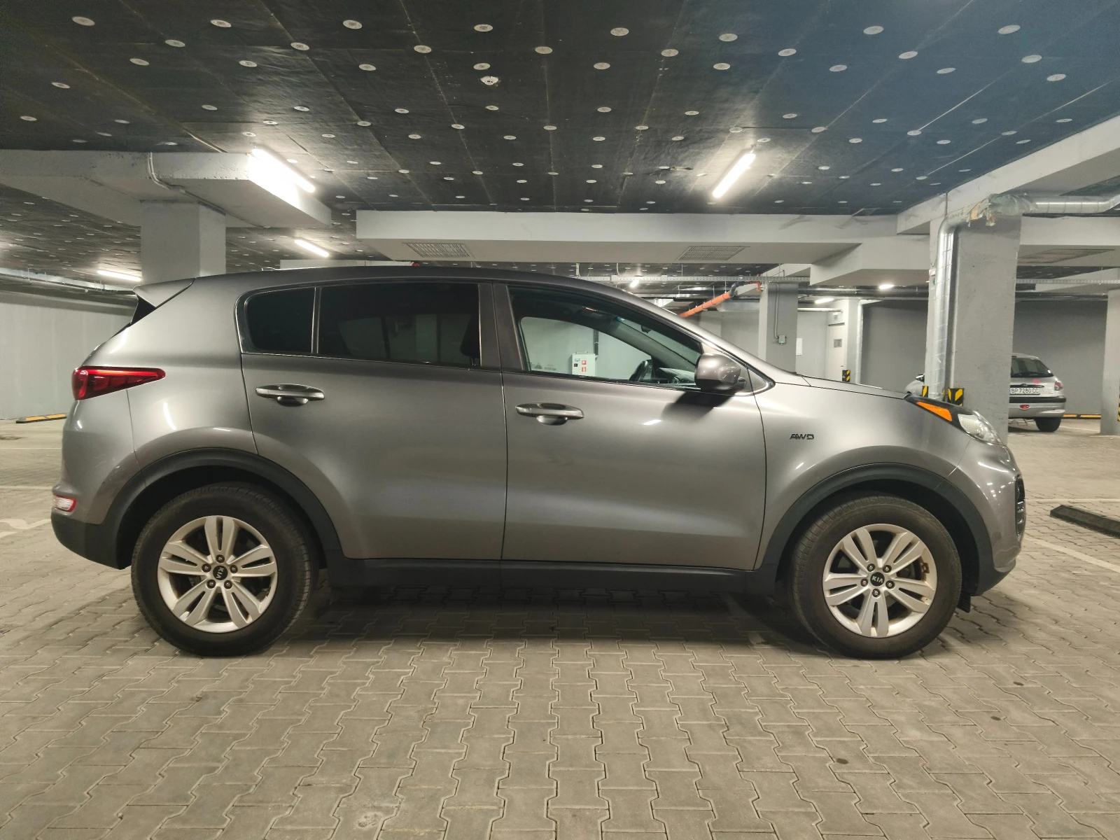 Kia Sportage, снимка 9 - Автомобили и джипове - 56153510
