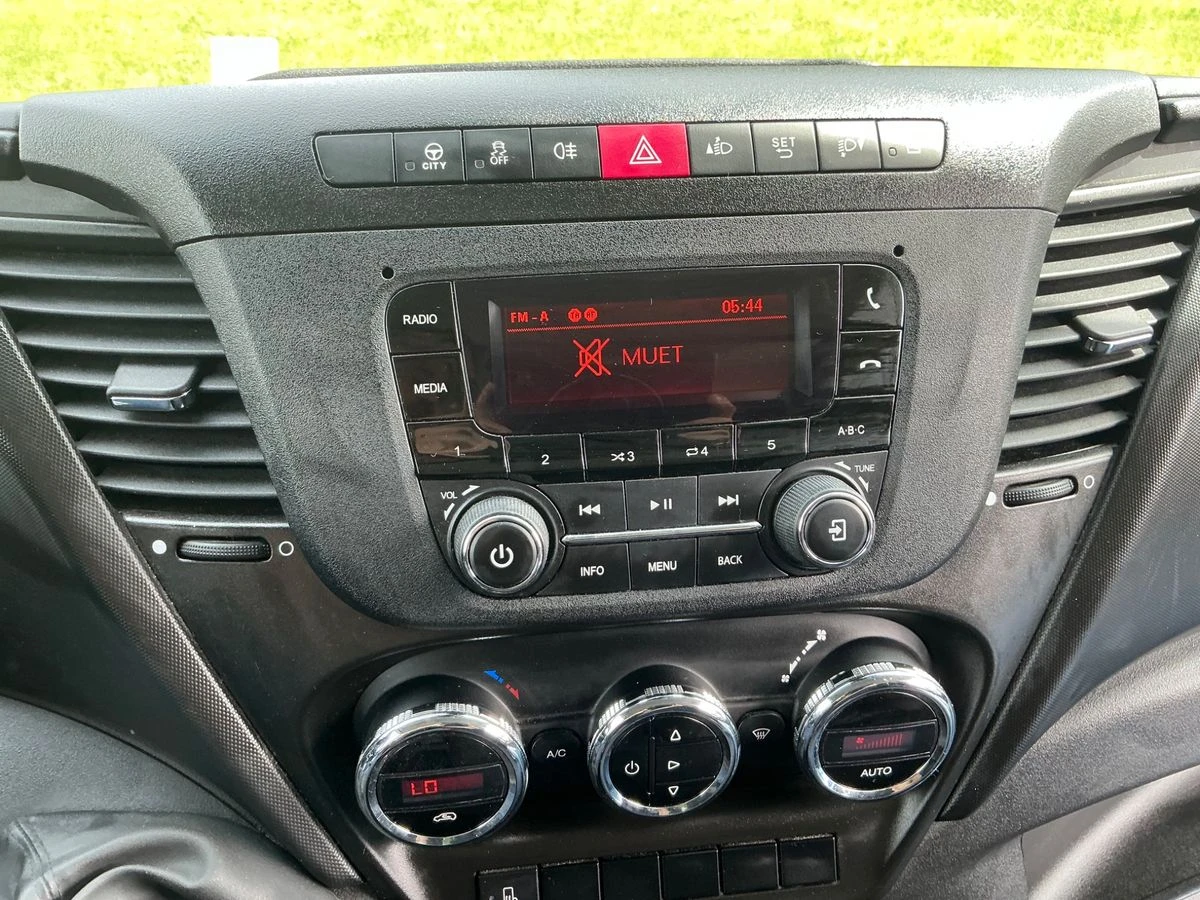 Iveco Daily 35 c 16 3.0 с Падащ Борд, снимка 10 - Бусове и автобуси - 54853418