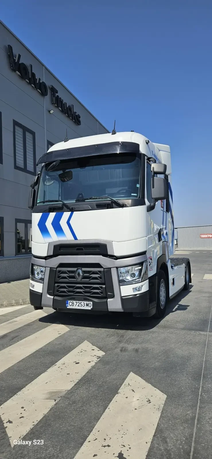 Renault T 520 ГОЛЯМА КАБИНА - изображение 3
