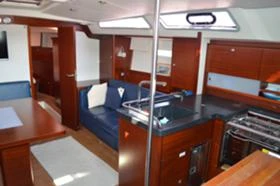 Ветроходна лодка Hanse 470 e, снимка 13