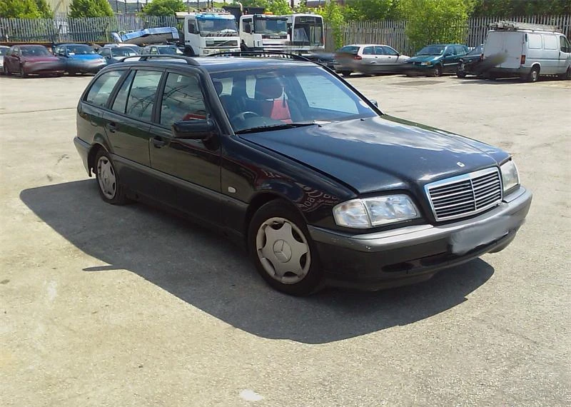 Светлини за Mercedes-Benz C 250, снимка 1 - Части - 22410907