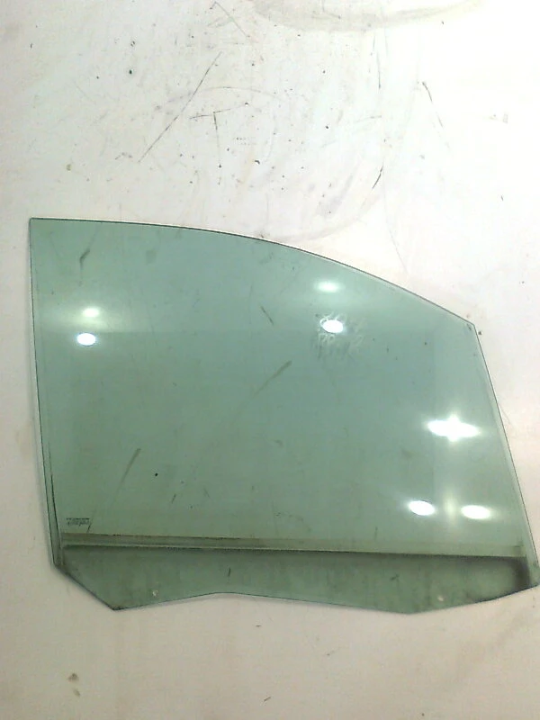 стъкло странично предно дясно за Пежо 807 