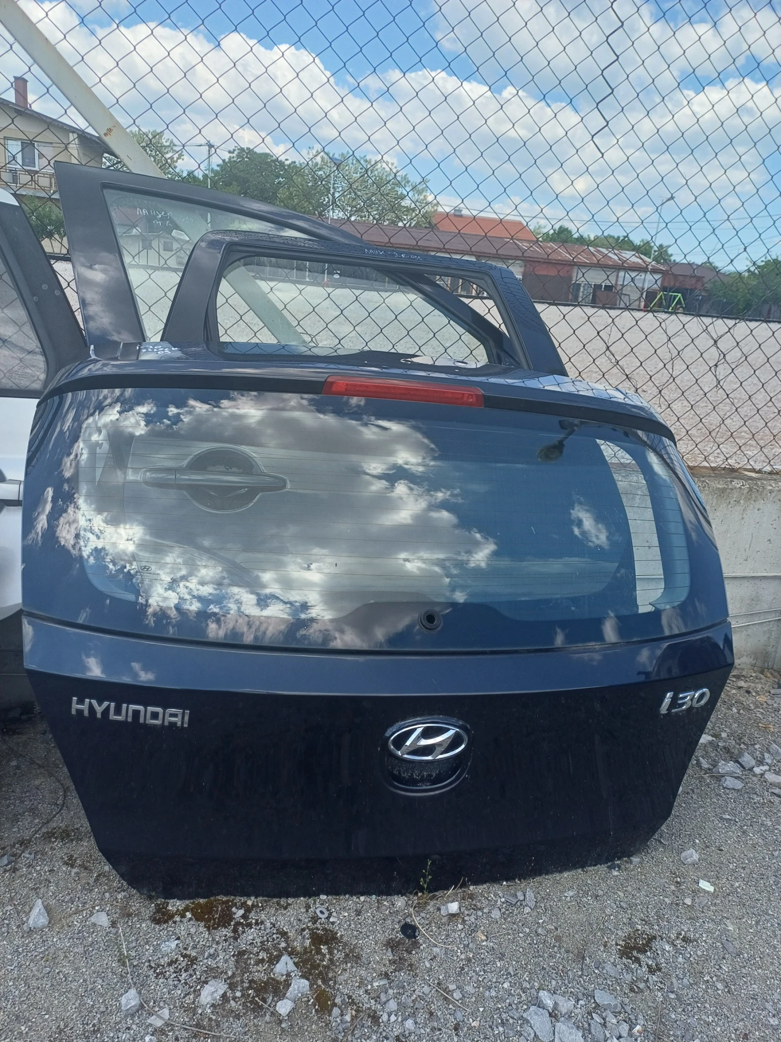 Врата багажник за Hyundai i 30 2007г хечбек 150евро