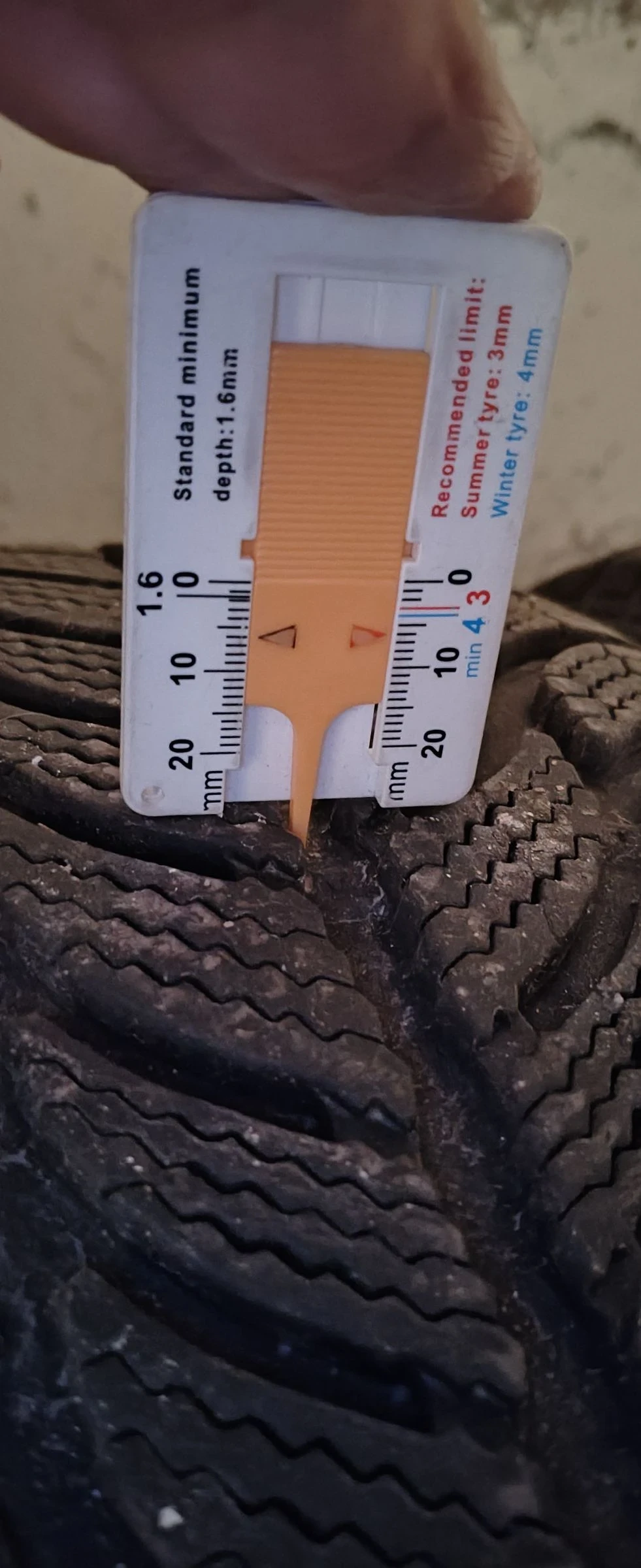 ���� 205/55R16 | Mobile.bg � ����������� 3