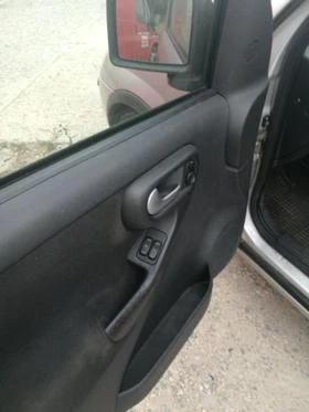 Opel Combo 1.6 метан фабричен, снимка 9