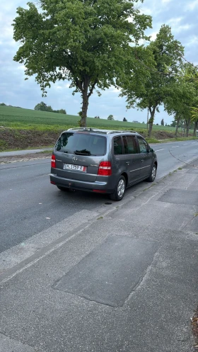 VW Touran 2.0TDI, снимка 5