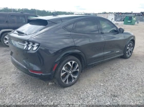 Ford Mustang Mach-E Premium, снимка 4