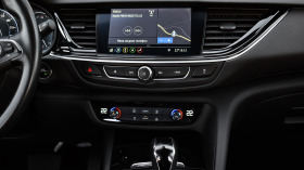 Opel Insignia Sports Tourer 2.0d Business Elegance Automatic | Mobile.bg   11