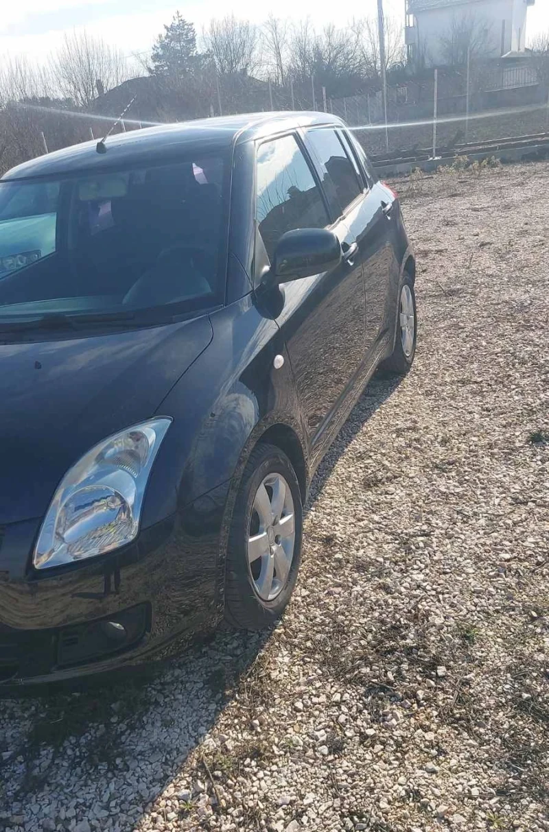 Suzuki Swift 1.3i - 92к.с - Facelift !!! Keyless Go !!!, снимка 2 - Автомобили и джипове - 47394363