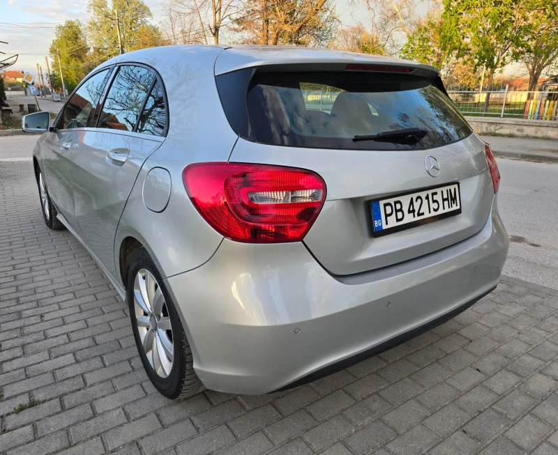 Mercedes-Benz A 180 i Distronic, снимка 4 - Автомобили и джипове - 47087519