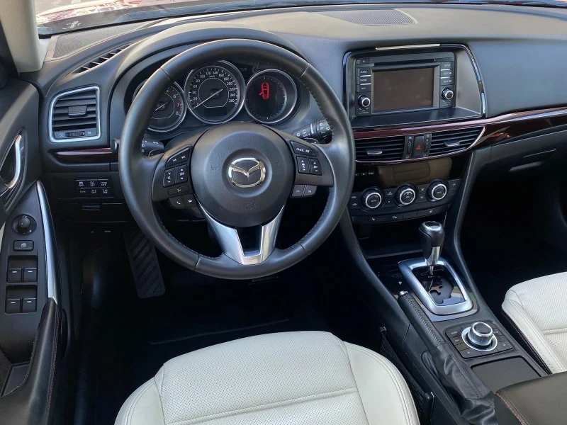 Mazda 6 2.5i/FULL/ЛЮК/КОЖА/ПОДГРЕВ, снимка 12 - Автомобили и джипове - 45407332