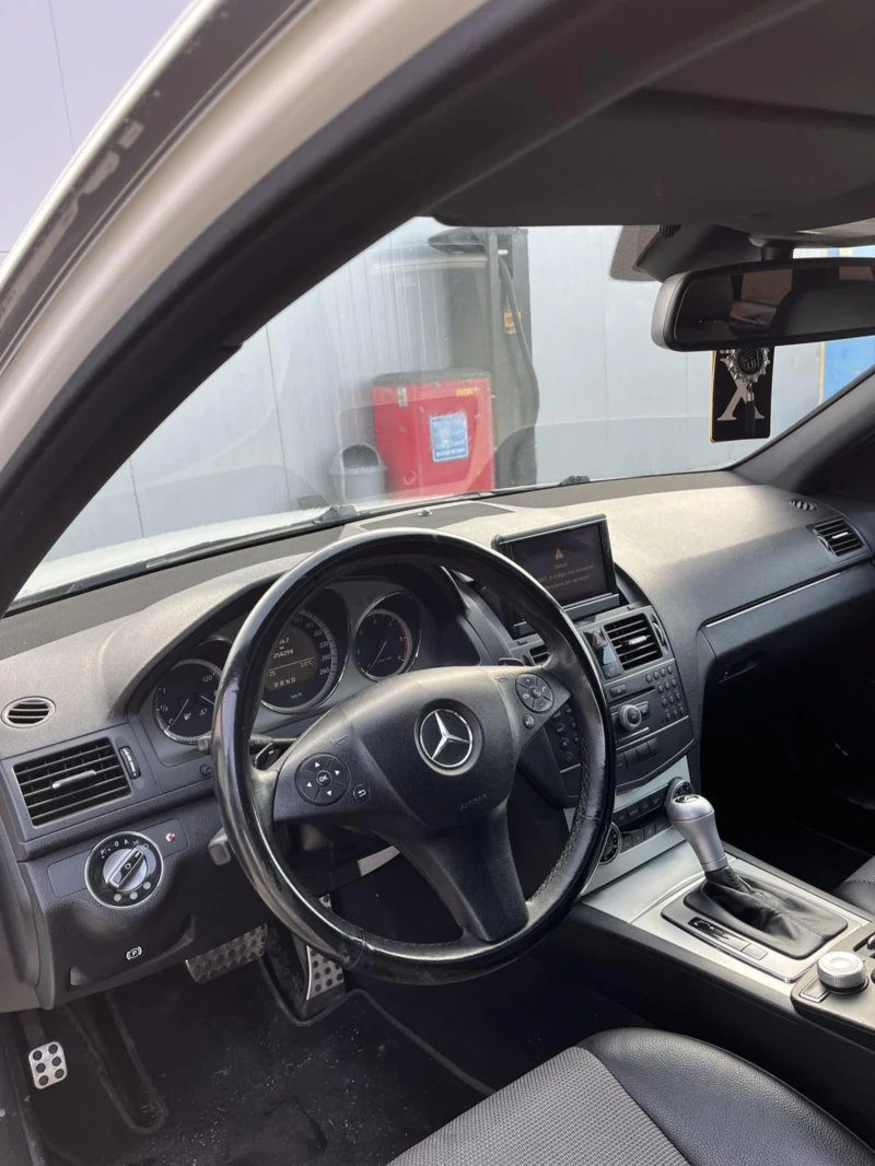 Mercedes-Benz C 220 AMG, снимка 5 - Автомобили и джипове - 48651553