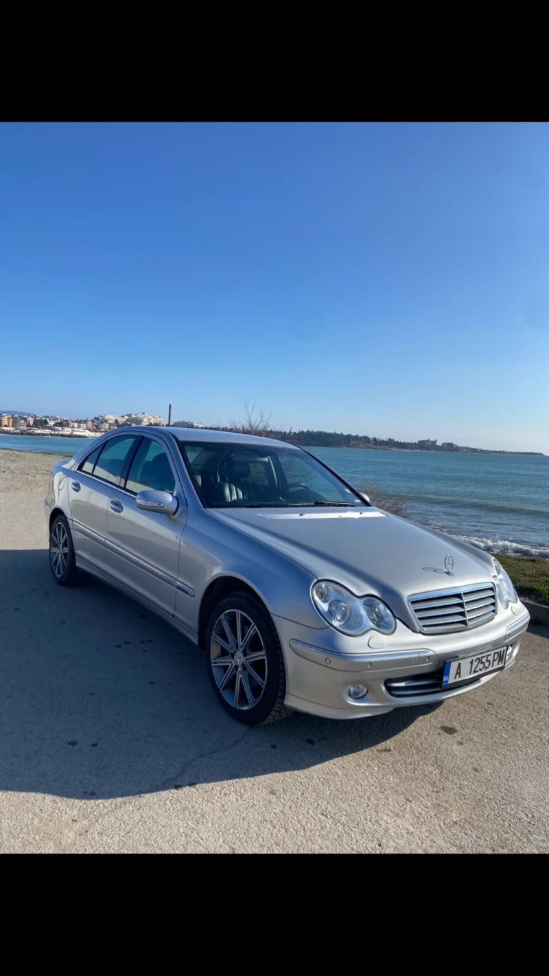 Mercedes-Benz C 240, снимка 3 - Автомобили и джипове - 49060327