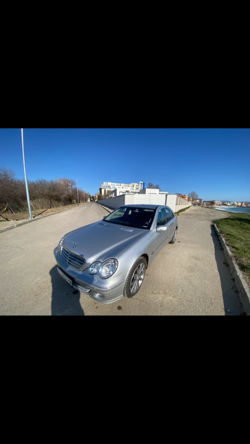 Mercedes-Benz C 240, снимка 4 - Автомобили и джипове - 49060327