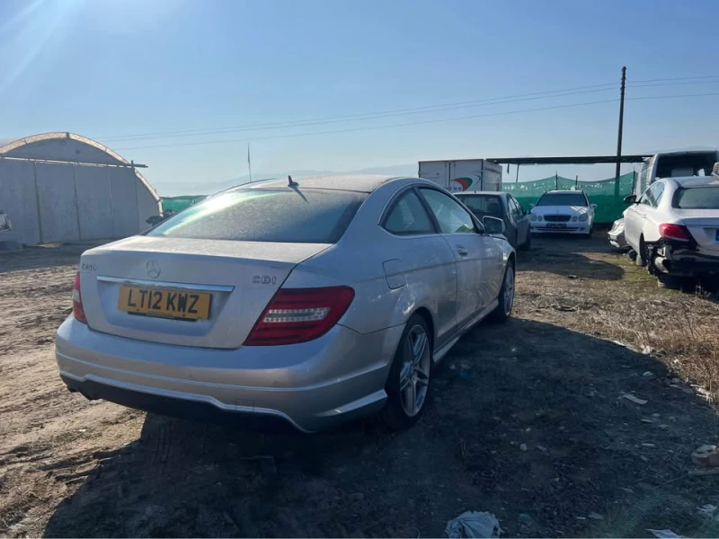 Mercedes-Benz C 250 AMG facelift, снимка 4 - Автомобили и джипове - 49119005