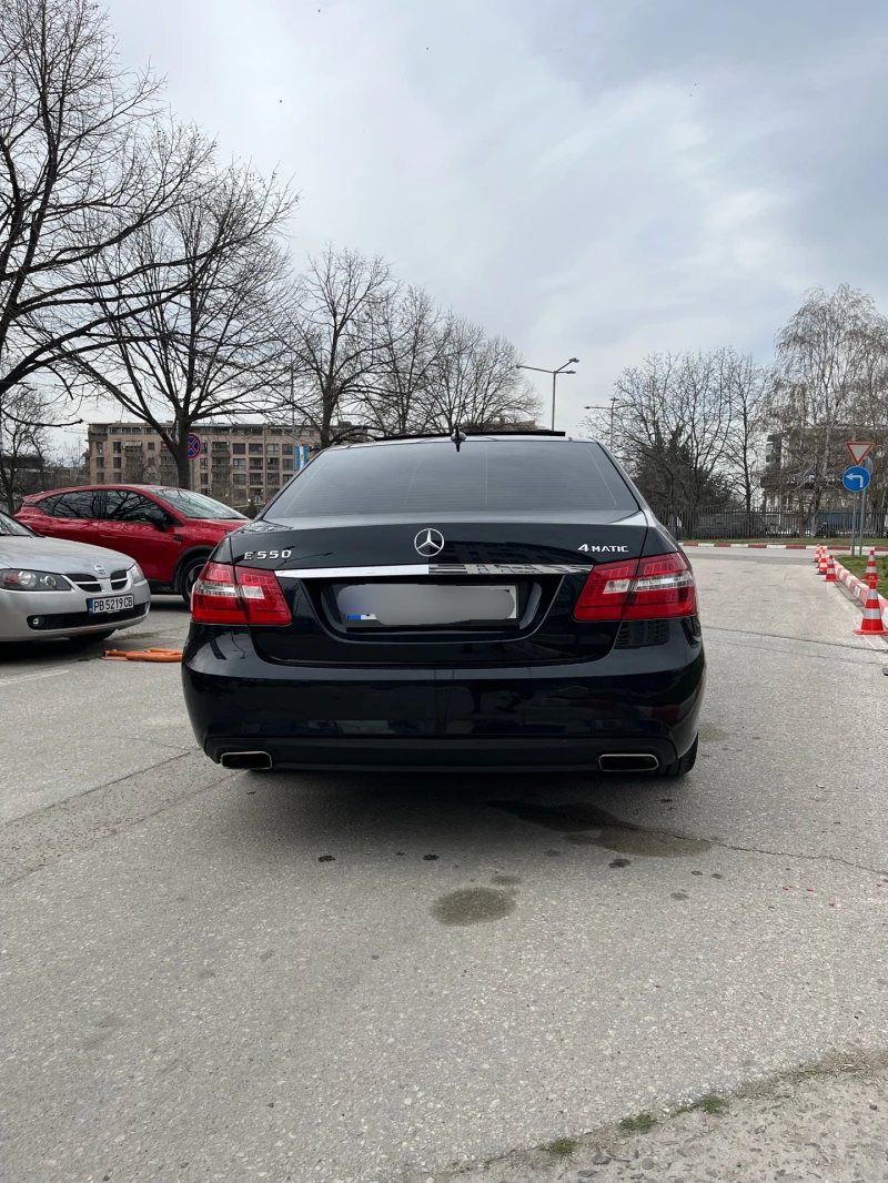 Mercedes-Benz E 500 Е550 4matic, снимка 2 - Автомобили и джипове - 49466736