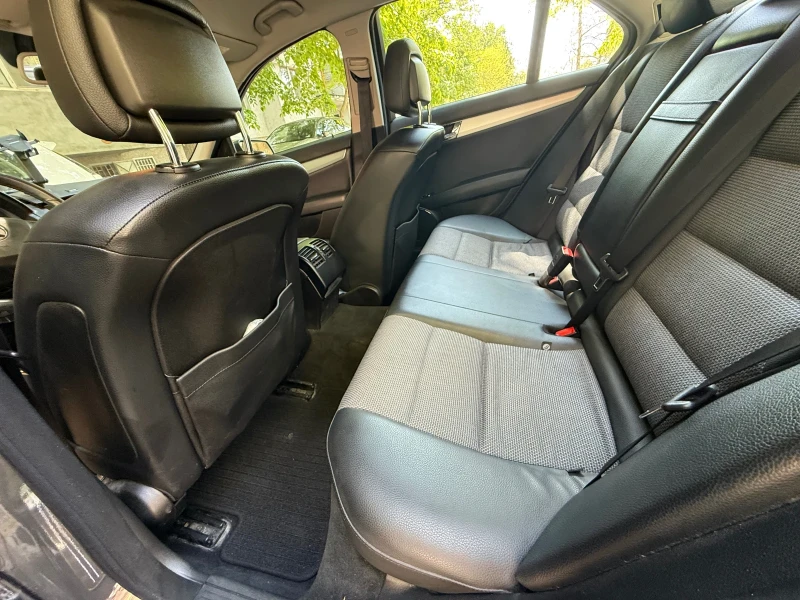 Mercedes-Benz C 200 185К.С, снимка 5 - Автомобили и джипове - 52694591
