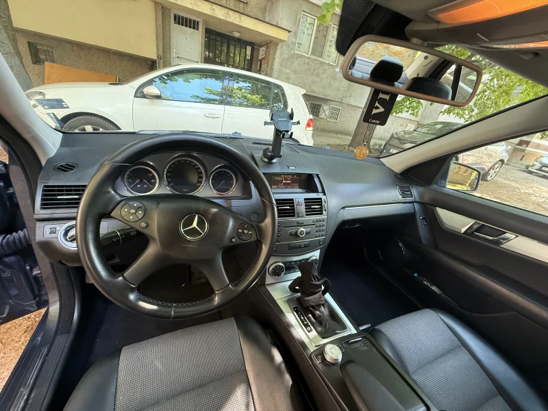 Mercedes-Benz C 200 185К.С, снимка 4 - Автомобили и джипове - 52694591