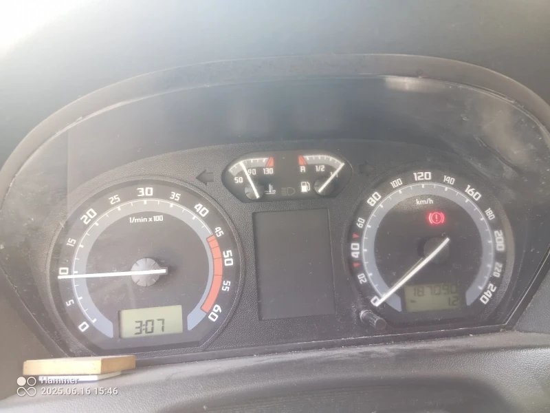 Skoda Fabia 1.4 TDI, снимка 6 - Автомобили и джипове - 52242300