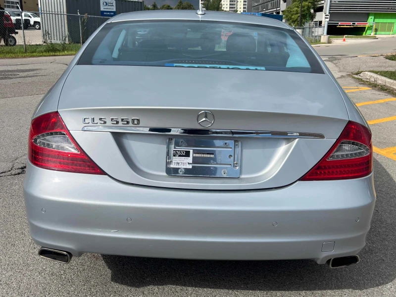Mercedes-Benz CLS 550 * * CARFAX * * АВТО КРЕДИТ * * , снимка 5 - Автомобили и джипове - 52691608