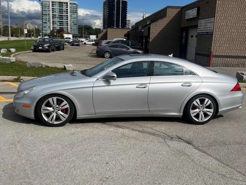 Mercedes-Benz CLS 550 * * CARFAX * * АВТО КРЕДИТ * * , снимка 4 - Автомобили и джипове - 52691608