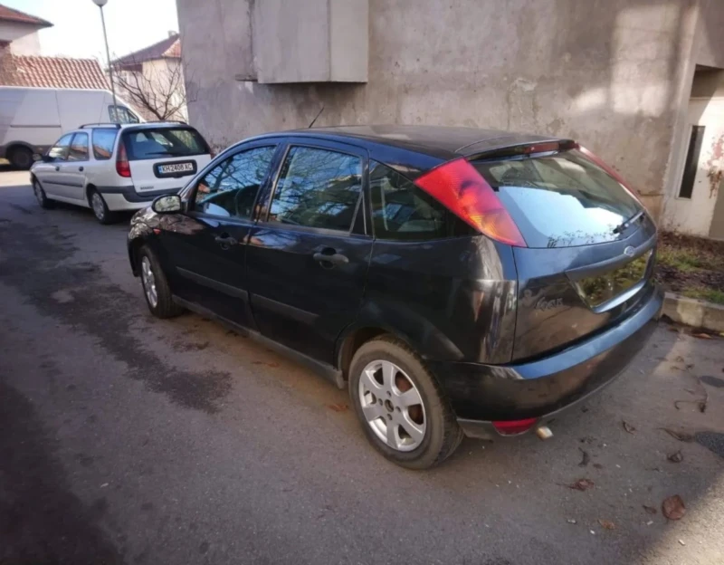 Ford Focus 1.8, снимка 4 - Автомобили и джипове - 53252765