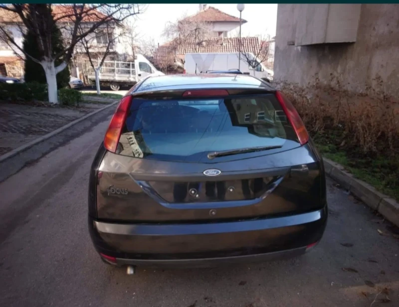 Ford Focus 1.8, снимка 3 - Автомобили и джипове - 53252765