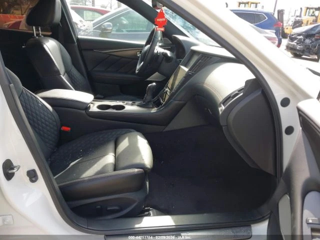 Infiniti Q50 * 400HP* КОЖА* ПОДГРЕВ* НАВИ* , снимка 9 - Автомобили и джипове - 53767771
