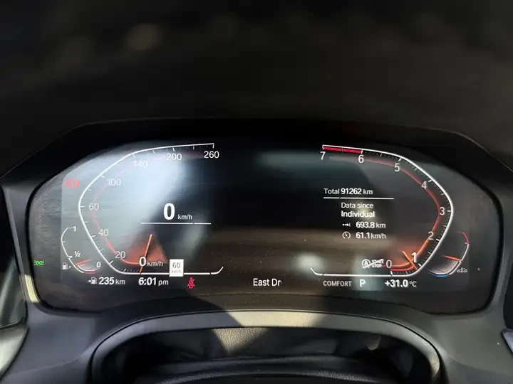 BMW 330 xDrive Premium Package/ LEATHER/ ALLOYS, снимка 10 - Автомобили и джипове - 54998131