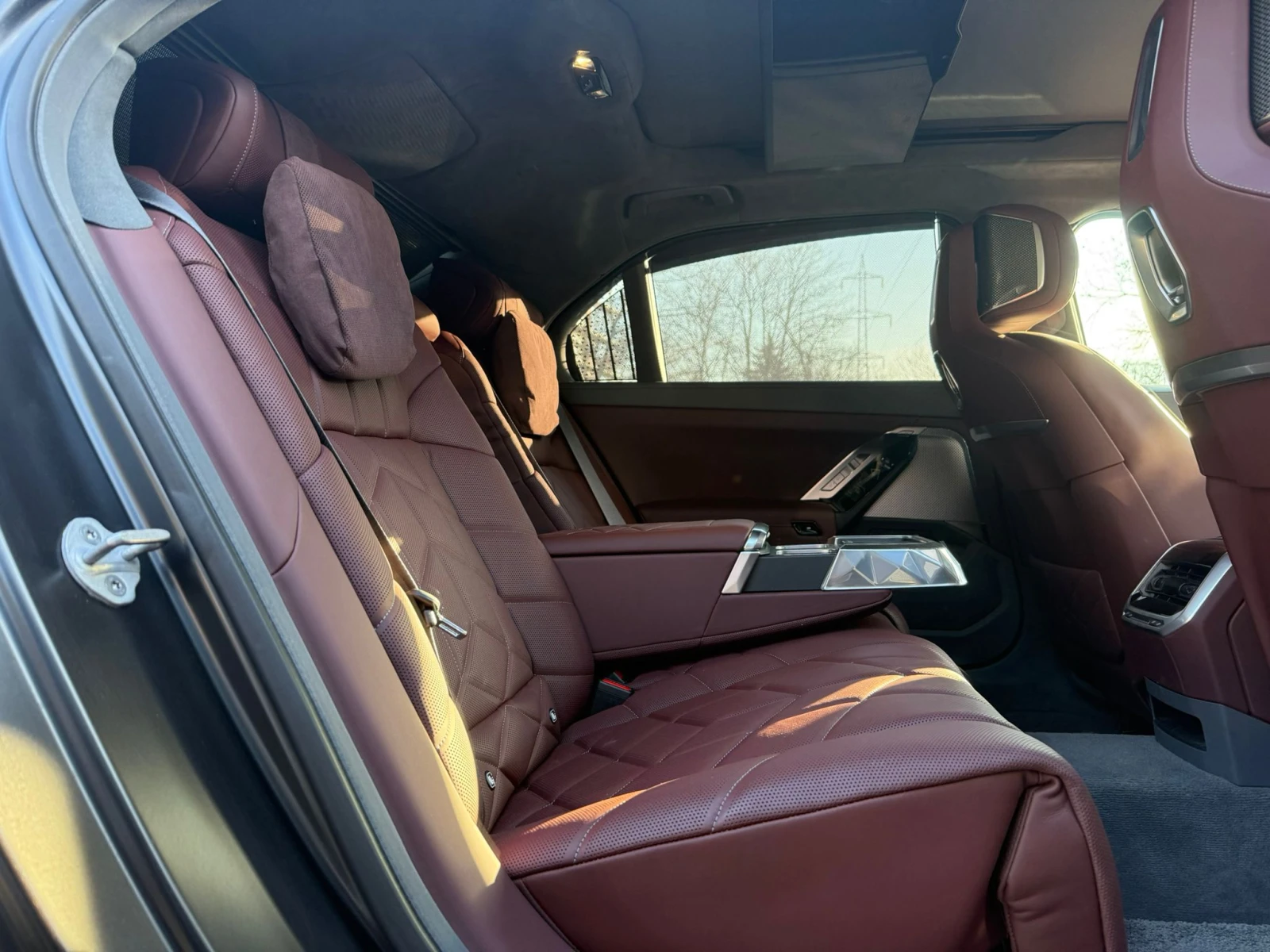 BMW i7 X Dtive60  Package | Mobile.bg   12