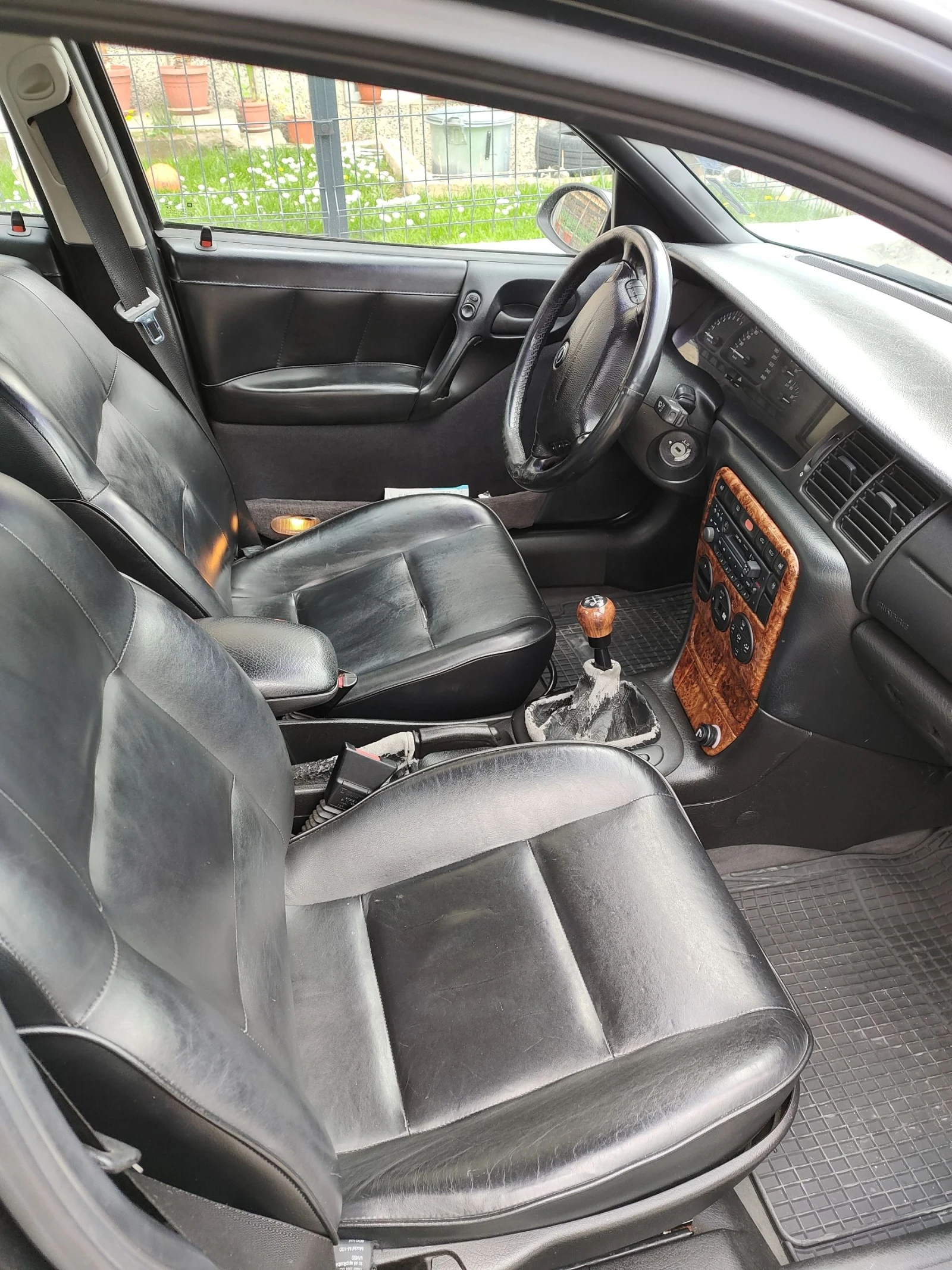 Opel Vectra 2.5 v6 Italia - изображение 6