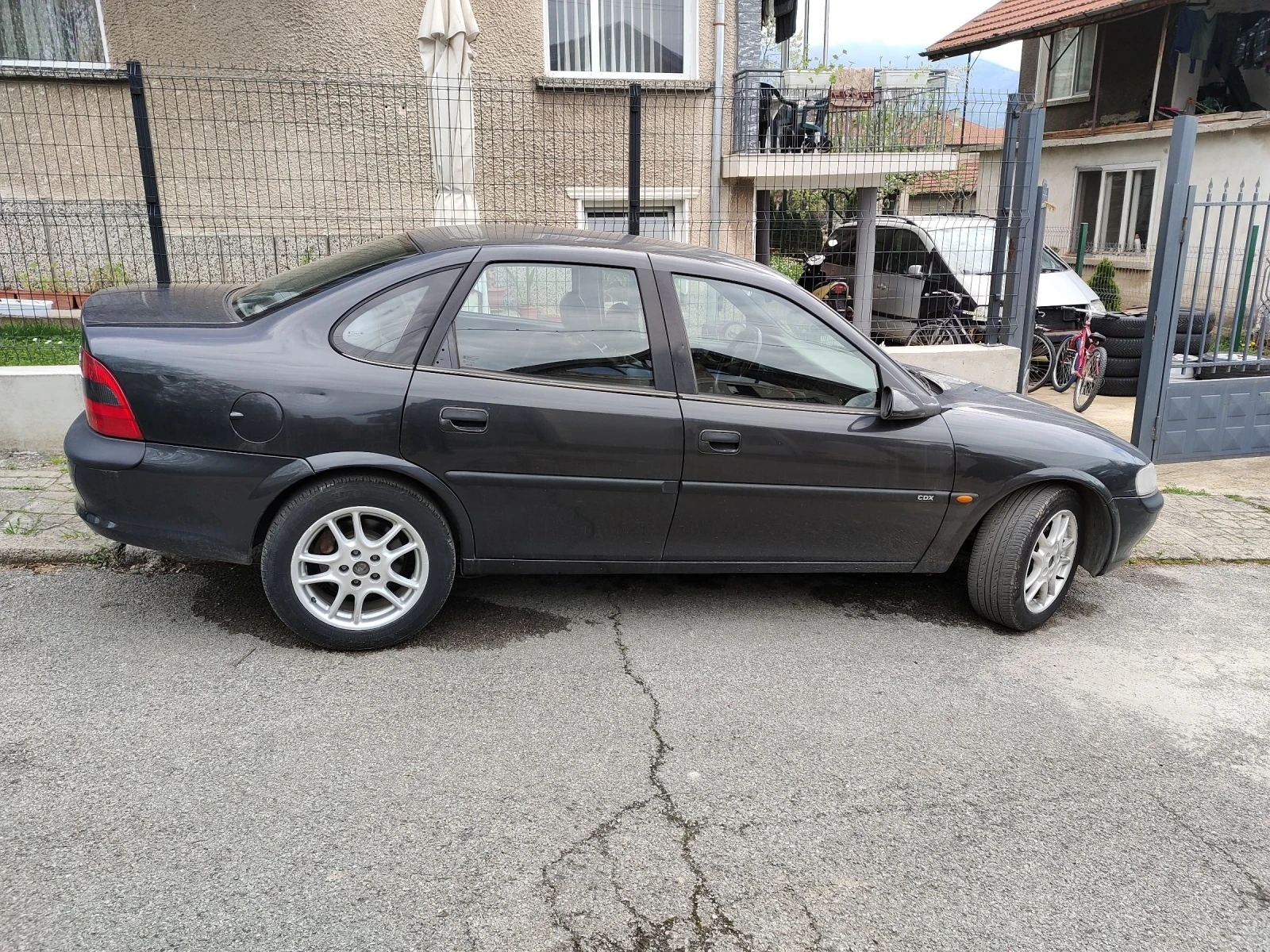 Opel Vectra 2.5 v6 Italia - изображение 2