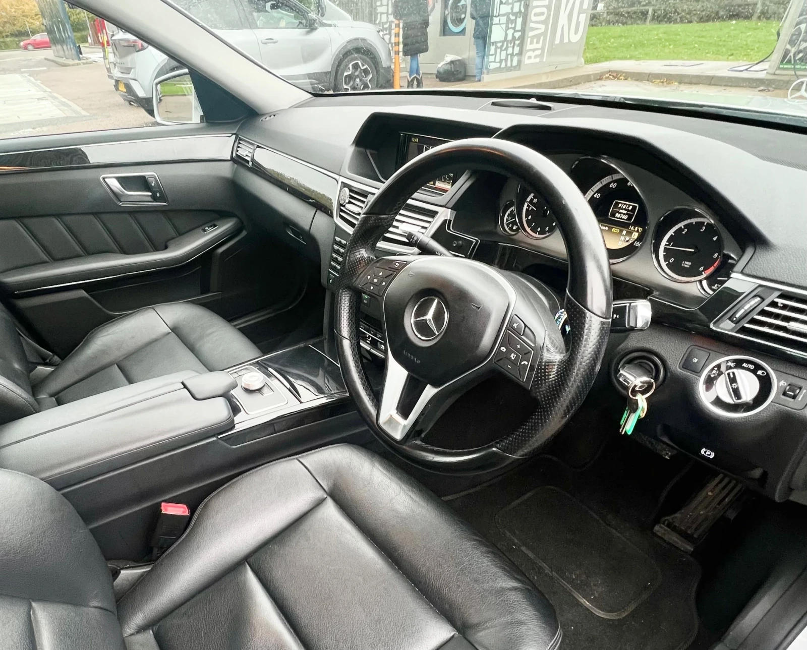 Mercedes-Benz E 220 BlueEFFICIENCY - изображение 7