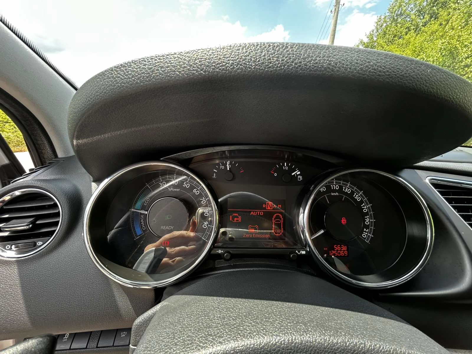 Peugeot 3008 2.0 Hybrid - изображение 4