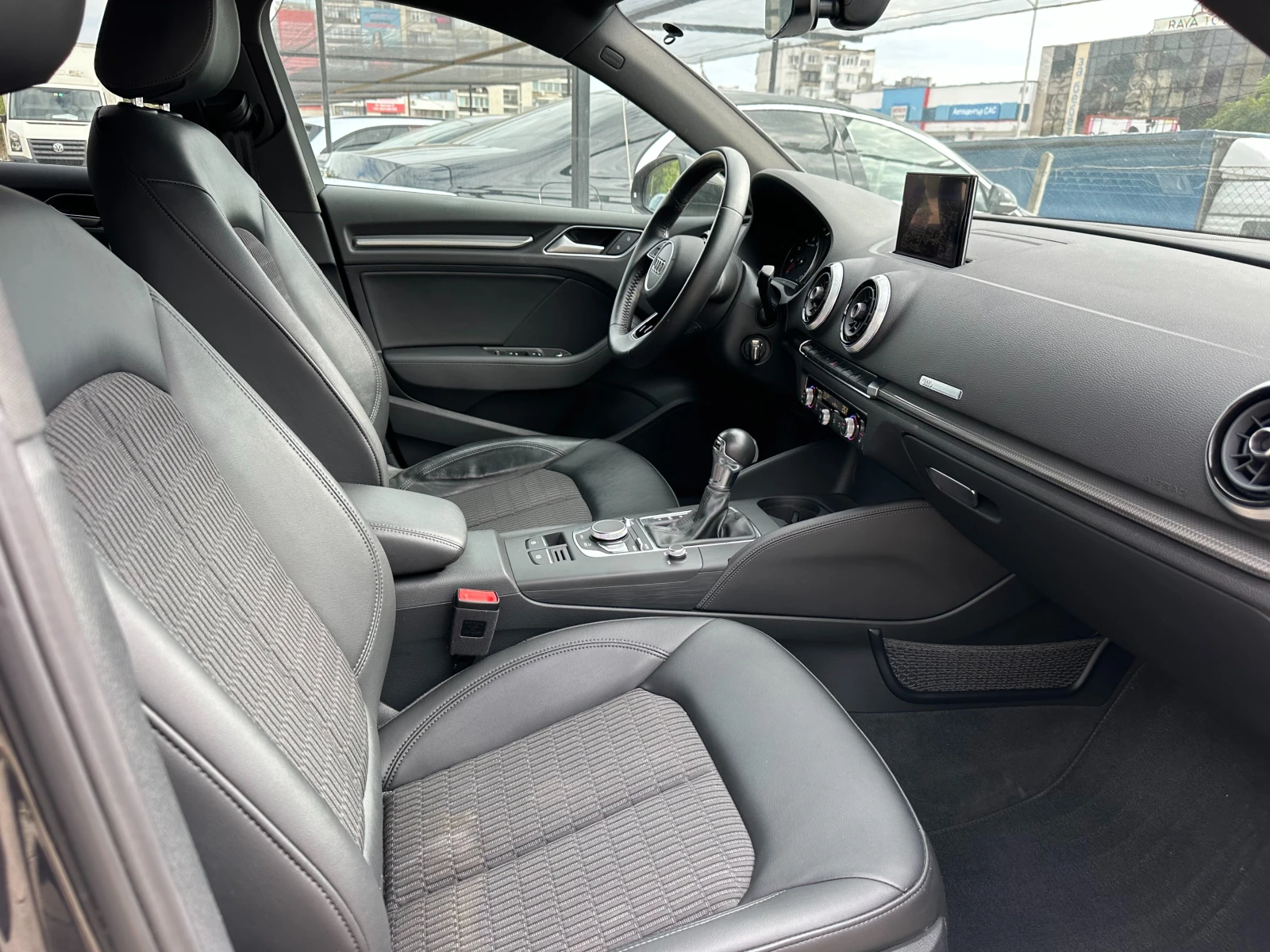 Audi A3 116 K.C. | Mobile.bg   12