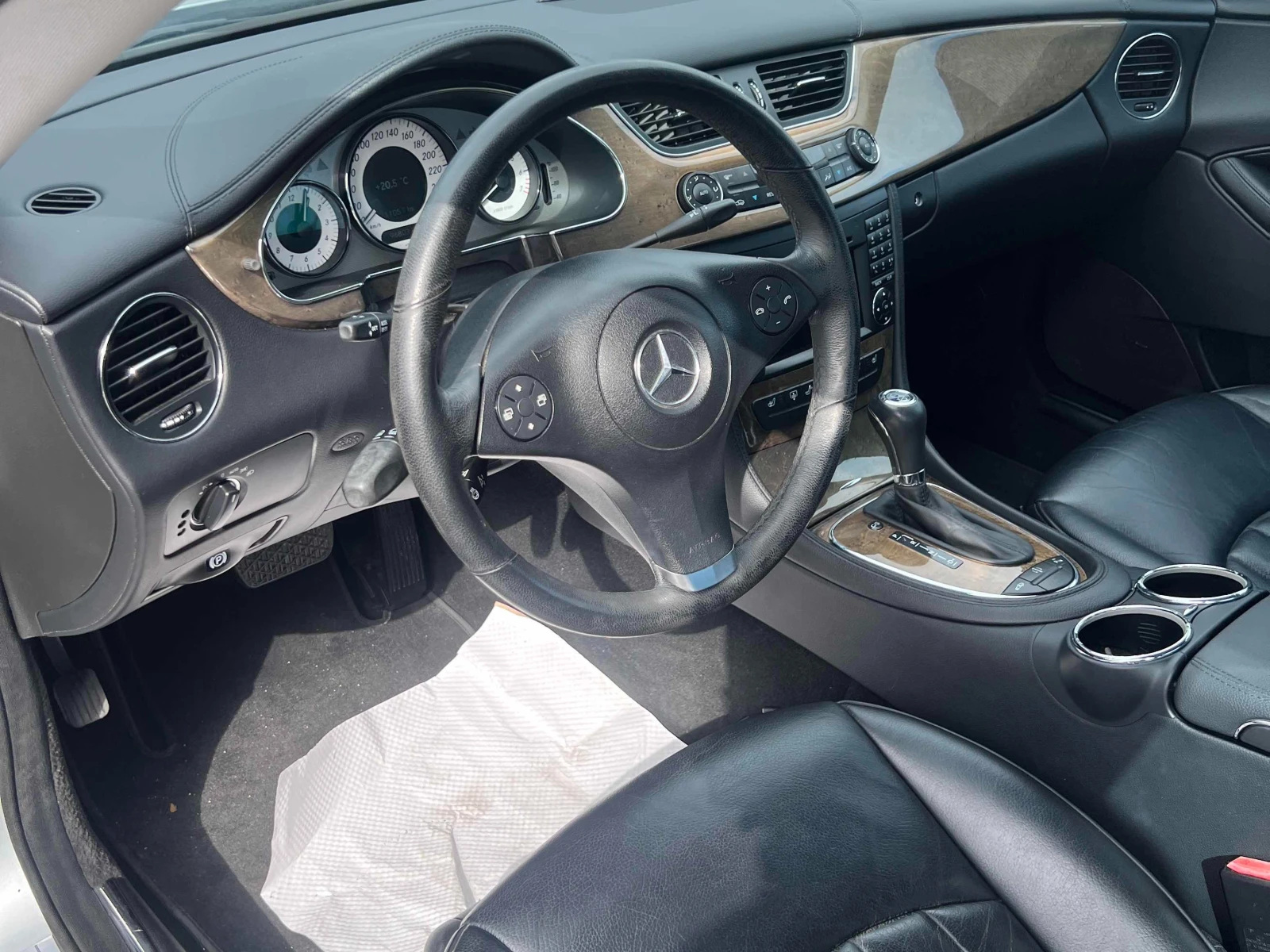 Mercedes-Benz CLS 550 * * CARFAX * * АВТО КРЕДИТ * *  - изображение 7