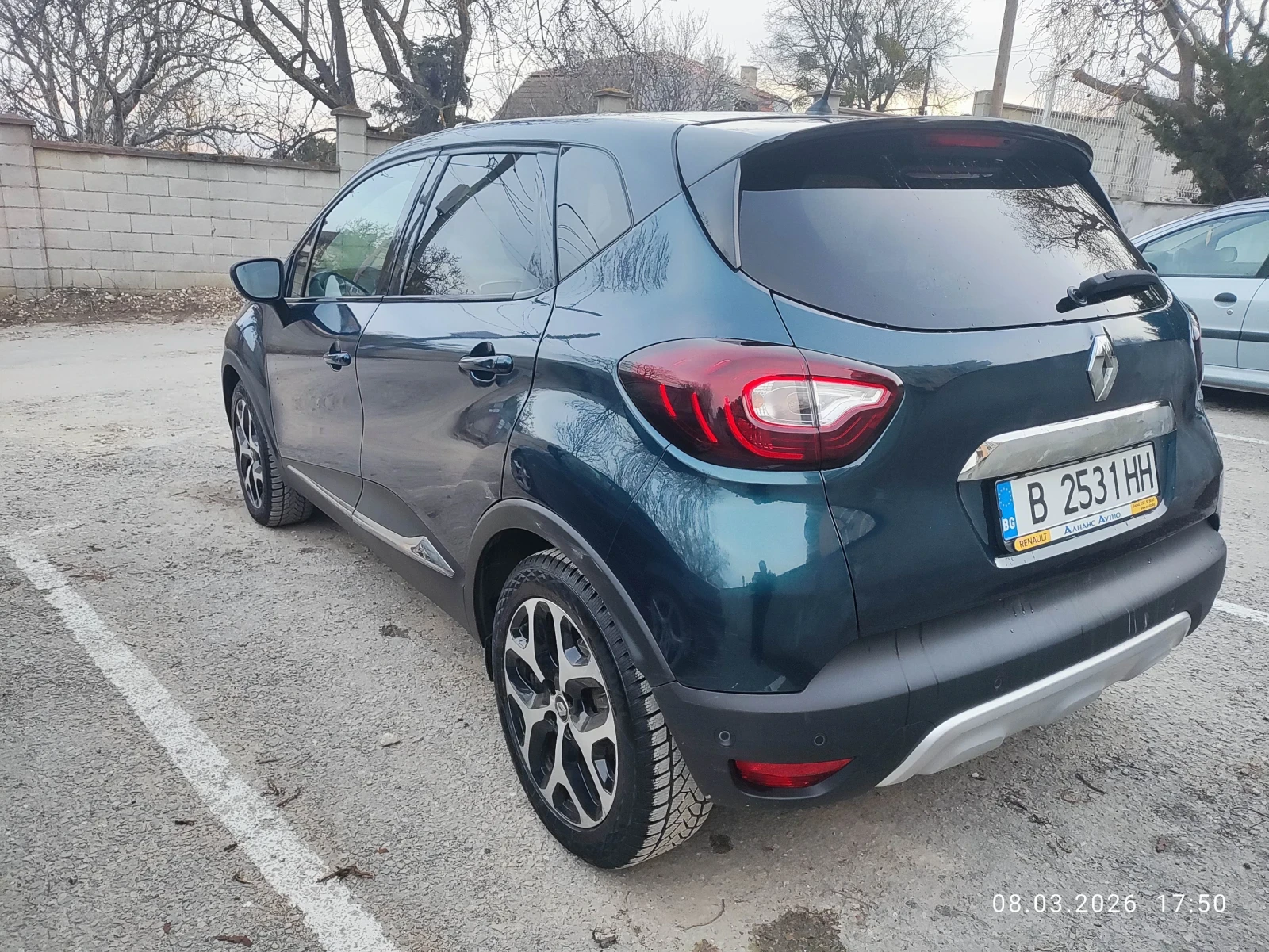 Renault Captur 1.4D, снимка 5 - Автомобили и джипове - 53828265