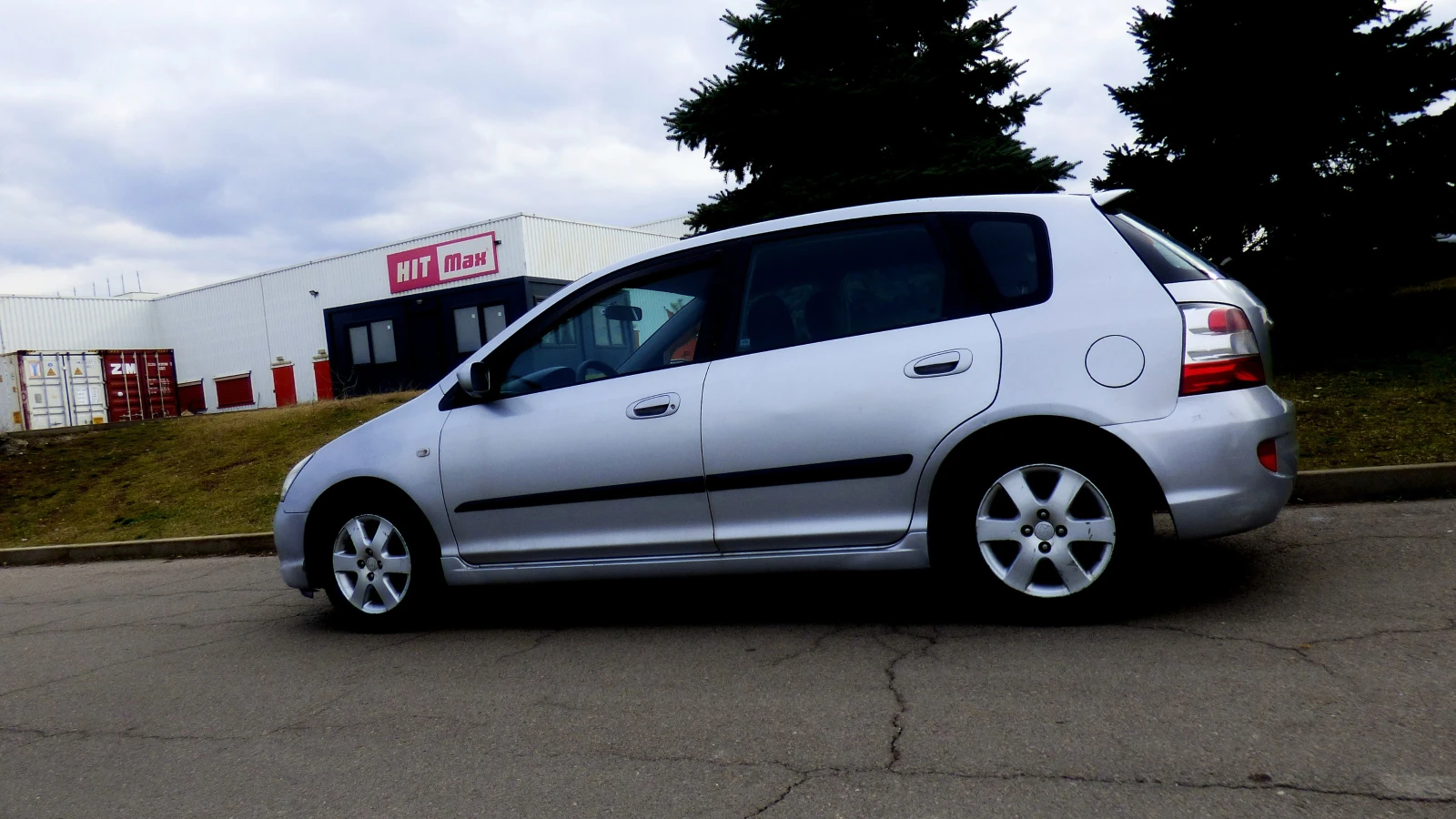 Honda Civic 1.6 V-TEC Facelift 110 HP , снимка 3 - Автомобили и джипове - 53928488