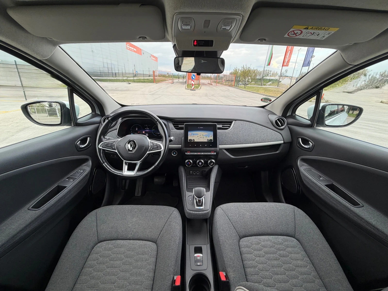 Renault Zoe Z.E.50 Germany , снимка 10 - Автомобили и джипове - 54385546
